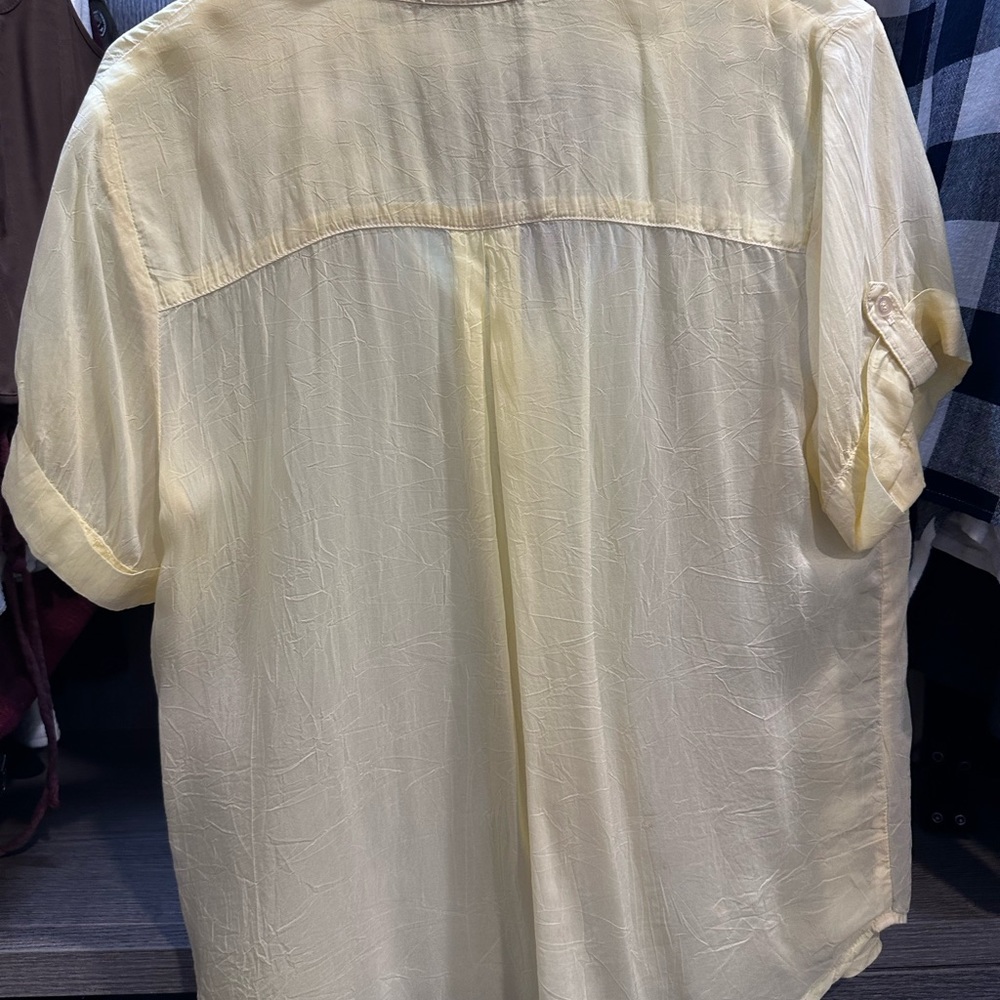 Maven Buttery Yellow Button Up Size Small - image 2